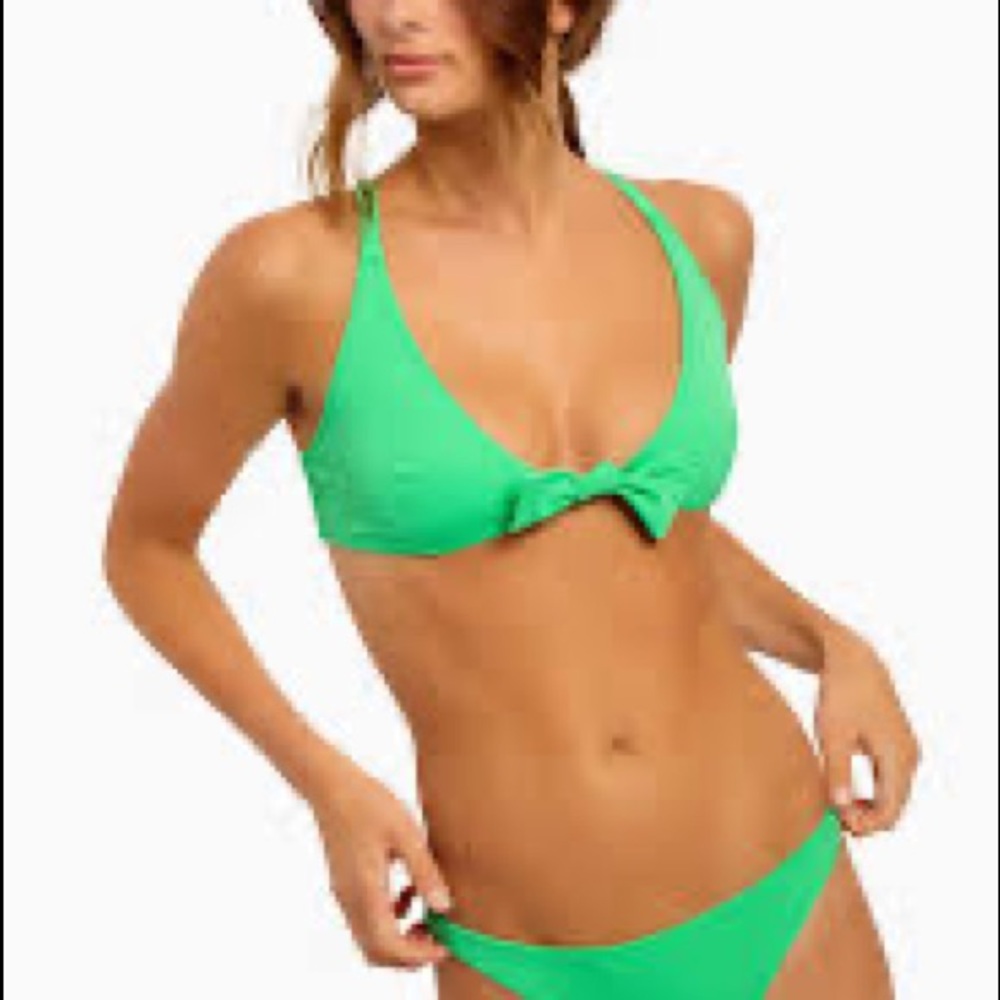 Solid & Striped the Fiona cricket green bikini top size Small